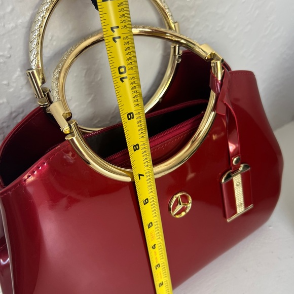 Source Unknown Red and Black Shoulder Bags with Gold Accents - Picture 5 of 16
